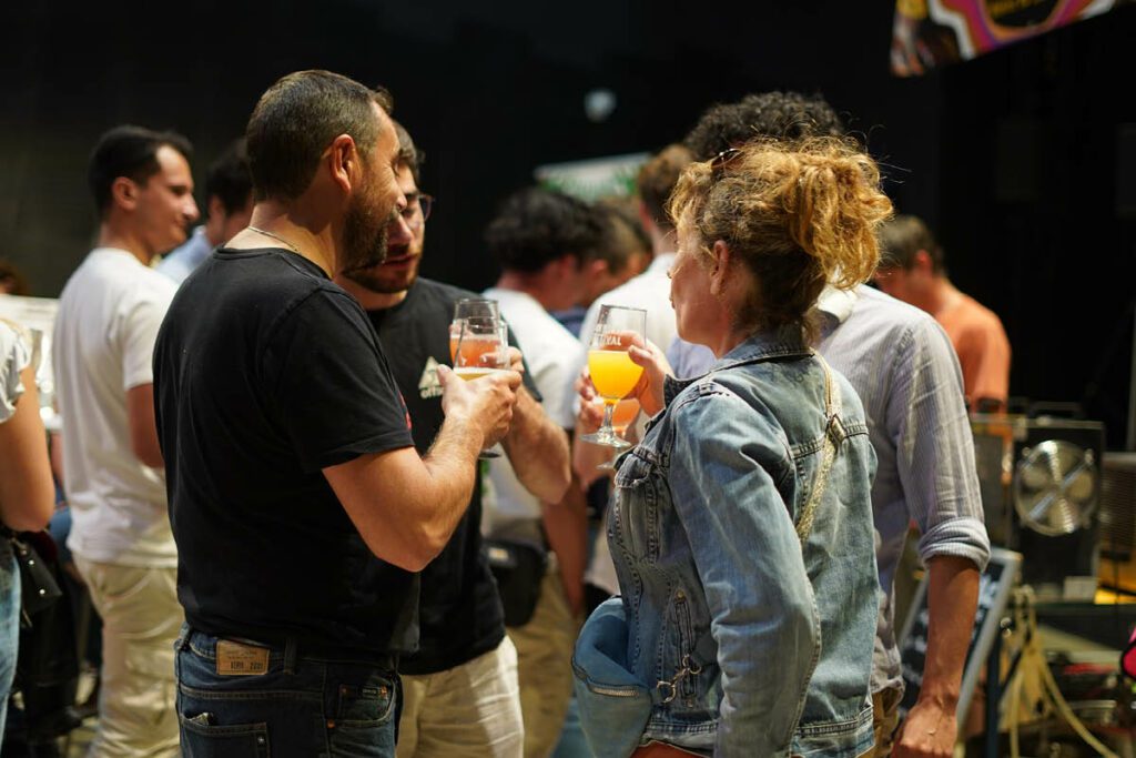 Ambiance du Aix Bière Festival au 6MIC